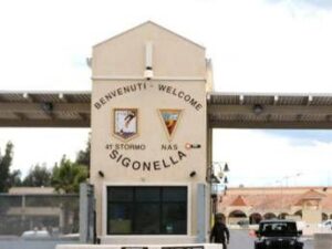 Sigonella, base Usa in lockdown per incidente di sicurezza: “Situazione risolta”