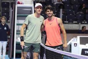 Sinner, Alcaraz lo incorona: “Lui il migliore. Ritiro da Rotterdam? Intelligente”