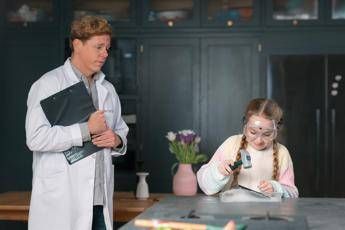 Smartphone e bambini: una relazione ad alto rischio… per i primi