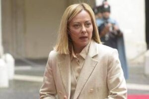 Ucraina, Meloni: “Pace giusta e duratura solo con adeguate garanzie per Kiev”