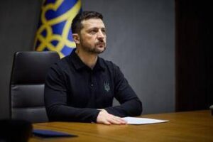 Ucraina, Zelensky: “Russia non si fermerà da sola, rafforzare nostre difese”