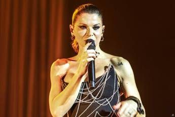 Alessandra Amoroso incinta: “Ho paura di non essere all’altezza”