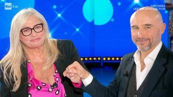 Andrea Rizzoli a Domenica In: “Un mese senza Eleonora Giorgi”. L’abbraccio con Mara Venier