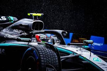 Antonelli, regalo con beffa: supercar dalla Mercedes, ma non può guidarla