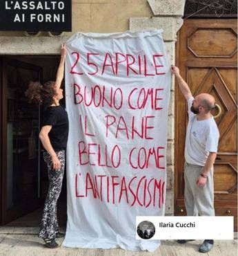 Ascoli Piceno, fornaia antifascista: “Striscioni contro di me, ma non ho paura”