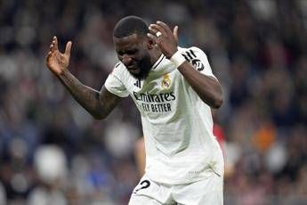 Barcellona-Real Madrid, follia Rudiger contro l’arbitro: rischia 12 giornate di squalifica