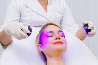 Bellezza, medico estetico 3.0 tra Ia, creme hi-tech e mappa delle rughe future