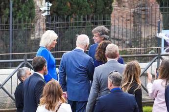 Carlo e Camilla, la rivelazione su Alberto Angela e la reazione del giornalista a ‘La volta buona’