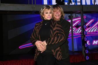 Carmen Russo: “Enzo Paolo Turchi gay? Me ne sarei accorta, il mondo del web è terribile”