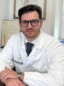 Chirurgo plastico: “Ritocchino per uomini non è più tabù, over 50 vogliono piacere”