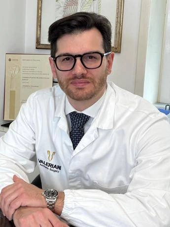 Chirurgo plastico: “Ritocchino per uomini non è più tabù, over 50 vogliono piacere”