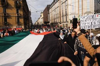 Corteo Pro Palestina a Milano, denunciate 6 persone