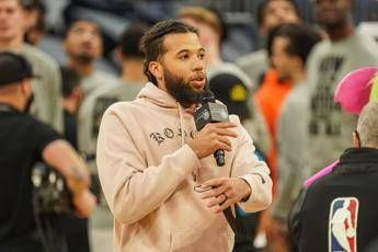 Da rookie dell’anno in Nba a… pugile: la nuova vita di Carter-Williams