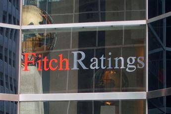 Dazi, Fitch taglia le stime di crescita mondiale: Pil sotto il 2%