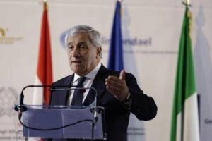 Dazi, Tajani: “Nessuno si salva? Preferisco vedere fatti concreti”