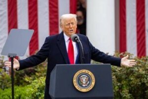 Dazi, Trump: “Ue intelligente a evitare misure di ritorsione, con Cina troveremo accordo”