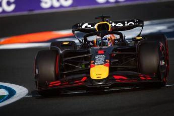 F1 Gp Arabia, super pole di Verstappen con Red Bull. Quarto Leclerc