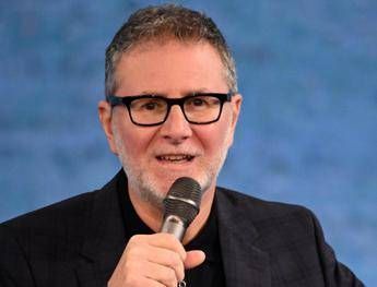 Fabio Fazio, multa da 100mila euro alla sua fabbrica di cioccolata. Codacons: “Risarcire i consumatori”