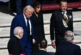 Funerali Papa Francesco, incontro lampo Trump-Zelensky