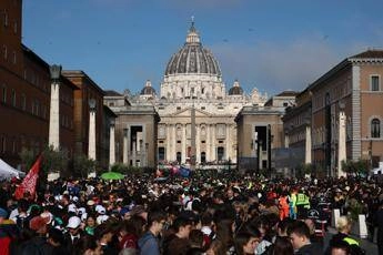 Funerali Papa Francesco, l’uomo di Musk in Italia: “Triste vedere ex ministri ridere”