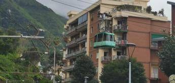 Funivia del Faito, precipita cabina dopo rottura di un cavo: 3 morti e un disperso