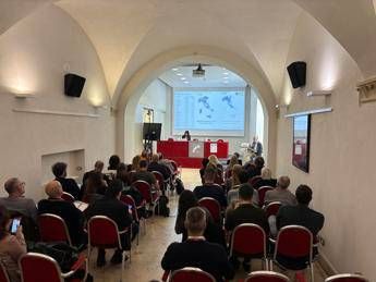 Hiv Summit, ‘riportare lotta a virus al centro dell’agenda politico-sanitaria’