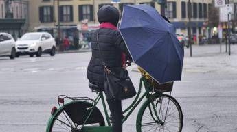 Maltempo, forte vento e pioggia: oggi è allerta gialla in 10 regioni