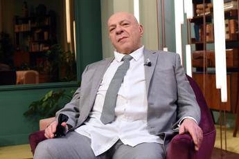 Mauro Coruzzi torna a casa, come sta Platinette dopo il ricovero di un mese e mezzo in ospedale