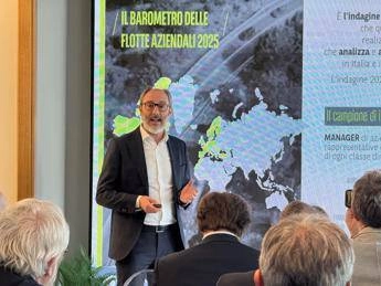 Mobilità, Barometro Arval: focus su dati, transizione energetica e sharing