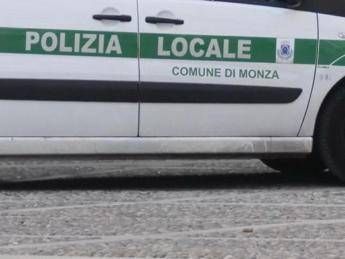Monza, ciclista investito e ucciso da tir fuori dalla Villa Reale