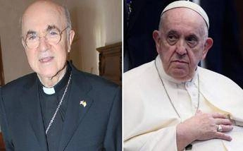 Morte Francesco, parole choc da scomunicato Viganò: “Anti-Papa, renderà conto dei suoi crimini”