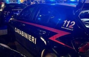 Napoli, cadavere trovato in strada: è un uomo di 50 anni