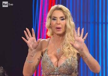 Ne vedremo delle belle, Valeria Marini e lo scontro finale