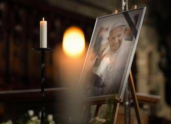 Papa Francesco, le ultime parole: “Grazie per avermi riportato in piazza”