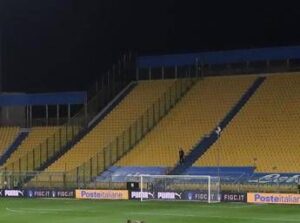 Papa Francesco, partite rinviate e il ‘twitter calcio’ protesta