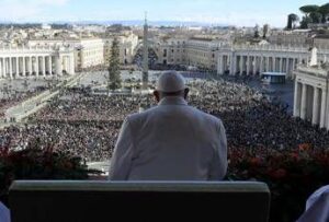 Papa, dalla malattia alla morte: la lunga partita dei complottisti