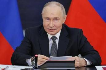 Putin annuncia una tregua per Pasqua in Ucraina. Kiev: “Droni russi nei nostri cieli”