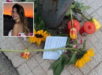 Sara Campanella, gli ultimi sms alle amiche: “Dove siete? Il malato mi segue”