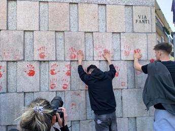 Scuola, oggi cortei da Torino a Roma: “Soldi alla formazione non alla guerra”