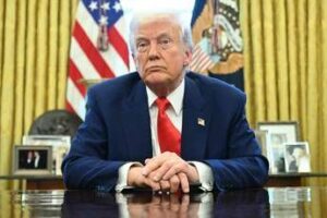 Trump, dazi e sospetti di ‘insider trading’. Dem Usa: “Indagate”
