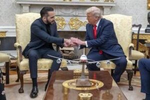 Trump, la nuova idea: “Criminali americani in carcere a El Salvador”