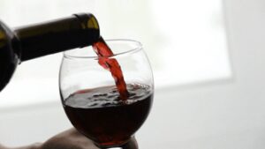 Turismo, in Puglia percorsi esperienziali: dall’olio ai vitigni autoctoni