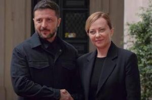 Ucraina, Meloni incontra Zelensky: “Russia dimostri di volere pace”