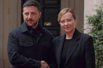 Ucraina, Meloni incontra Zelensky: “Russia dimostri di volere pace”