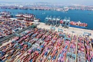 Usa: “Nuove tasse sulle navi cinesi”. Stop di Pechino a Gnl americano