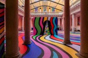 glo presenta ‘Hyper Portal’ di Michela Picchi e debutta nel fashion
