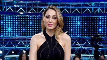 Anna Tatangelo, esce ‘Inferno’: “Sono una donna 2.0, dopo le difficoltà ora rinasco”