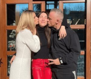 Aurora Ramazzotti: “Eros e Michelle? Non sono classici nonni, non ci sono per me come vorrei”
