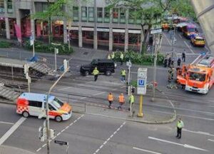 Auto sulla folla a Stoccarda, un morto e diversi feriti