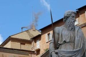 Conclave, anche la seconda fumata è nera